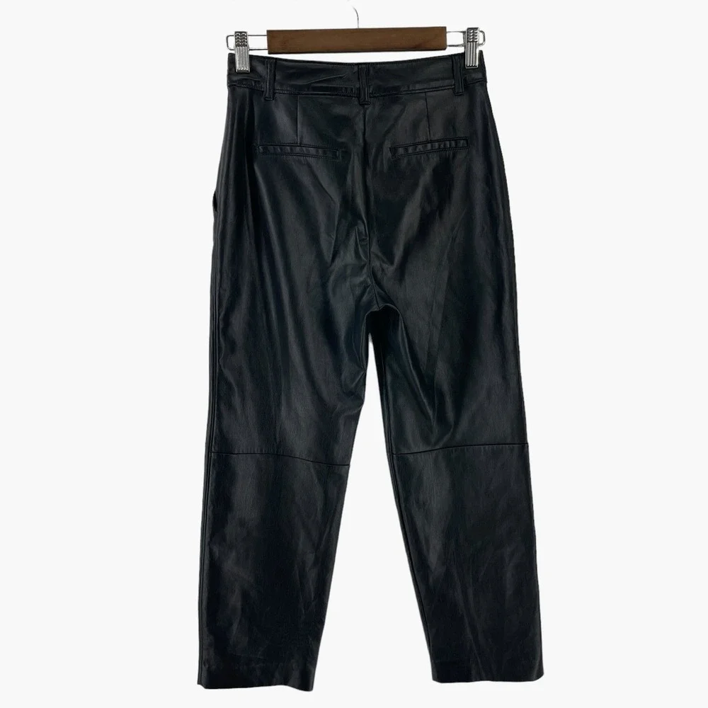 Aritzia Babaton Black Vegan Leather‎ Command Cropped Pant Straight Pants Size 2